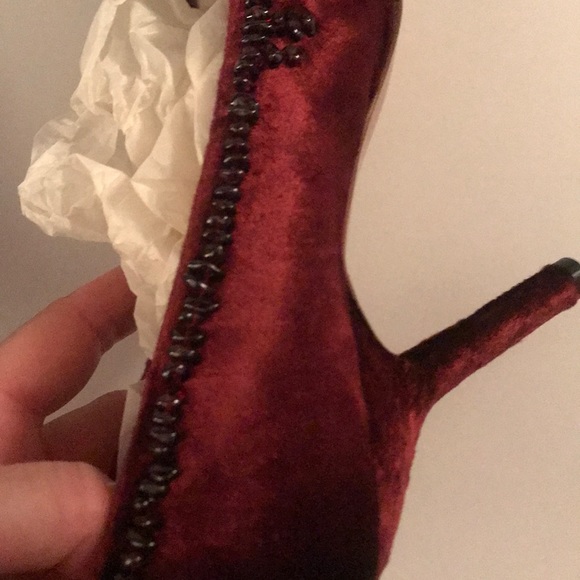 Gucci shoes and matching clutch - Picture 9 of 16